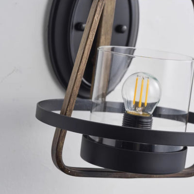 Applique murale en verre à 1 lumière avec cadre en fer trapézoïdal de style ferme traditionnelle pour salle à manger 