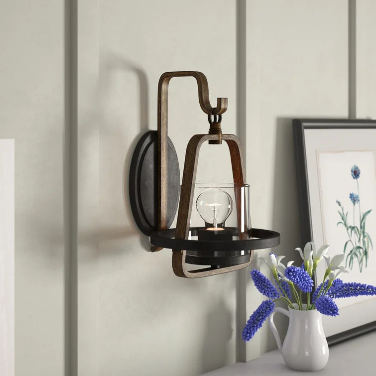 Applique murale en verre à 1 lumière avec cadre en fer trapézoïdal de style ferme traditionnelle pour salle à manger 