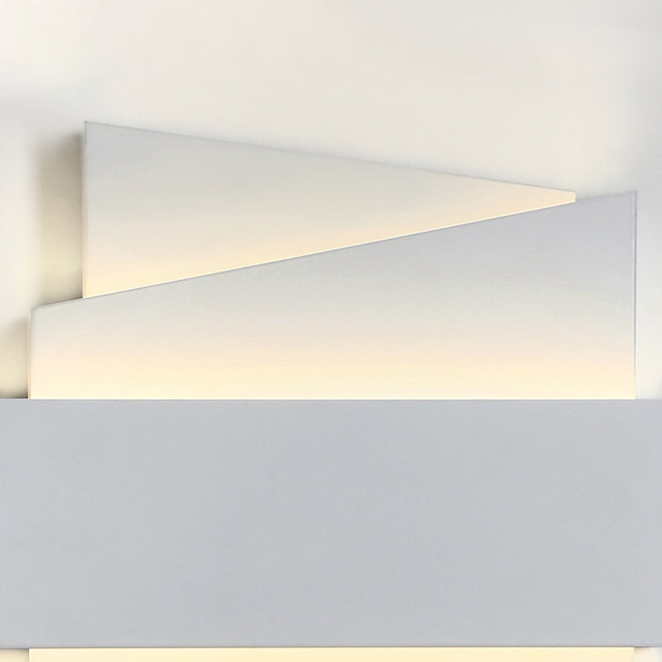Applique Murale LED Carrée Irrégulière Géométrique en Fer Simplicité Contemporaine pour Salle à Manger 