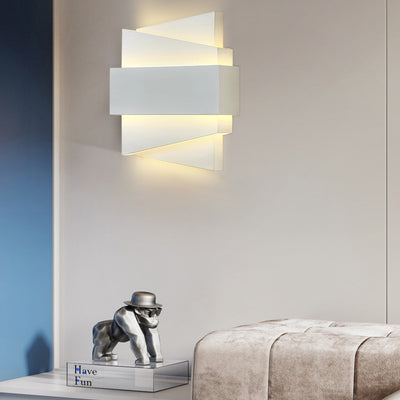 Applique Murale LED Carrée Irrégulière Géométrique en Fer Simplicité Contemporaine pour Salle à Manger 