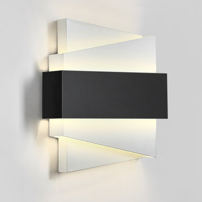 Applique Murale LED Carrée Irrégulière Géométrique en Fer Simplicité Contemporaine pour Salle à Manger 