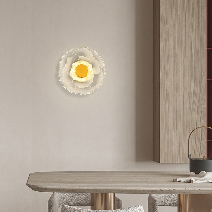 Zeitgenössische kreative Lotusblume Eisen Acryl LED Wandleuchte für das Schlafzimmer 