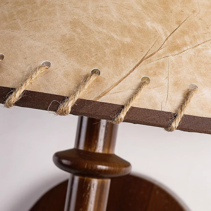 Traditionelle französische Stoffkegel-Lampenschirm-Wandleuchte aus Eschenholz mit 1 Licht für das Schlafzimmer 