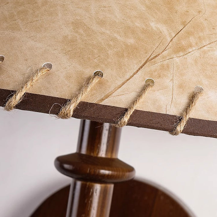 Traditionelle französische Stoffkegel-Lampenschirm-Wandleuchte aus Eschenholz mit 1 Licht für das Schlafzimmer 