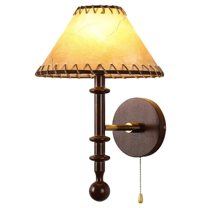 Traditionelle französische Stoffkegel-Lampenschirm-Wandleuchte aus Eschenholz mit 1 Licht für das Schlafzimmer 