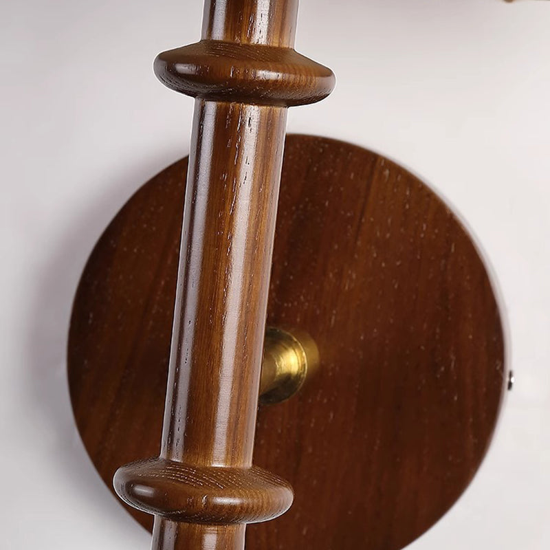 Traditionelle französische Stoffkegel-Lampenschirm-Wandleuchte aus Eschenholz mit 1 Licht für das Schlafzimmer 