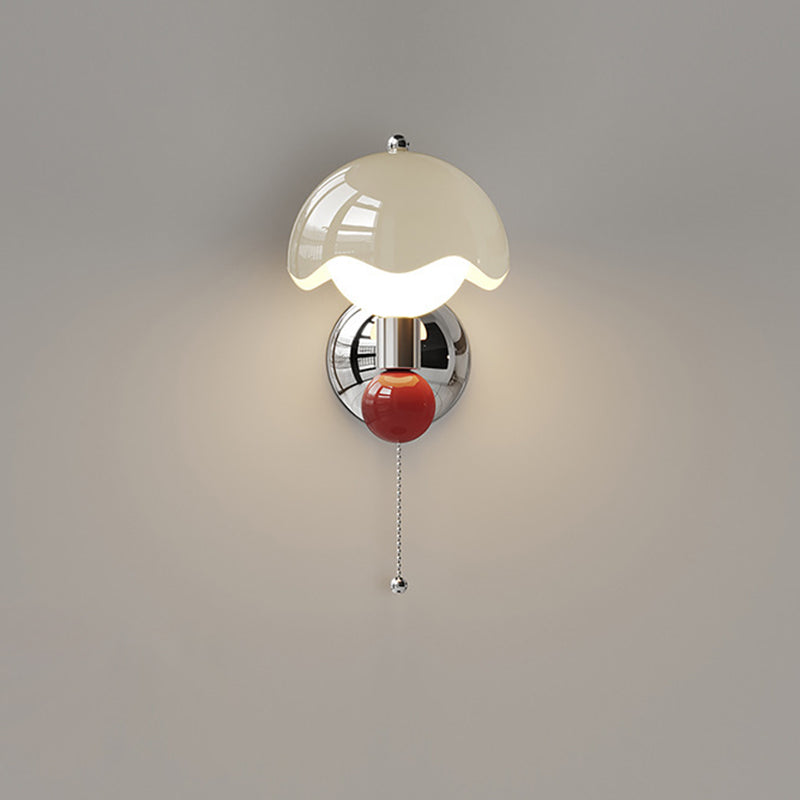 Zeitgenössische nordische Eisen PE runde Kugel LED Wandleuchte für Esszimmer 