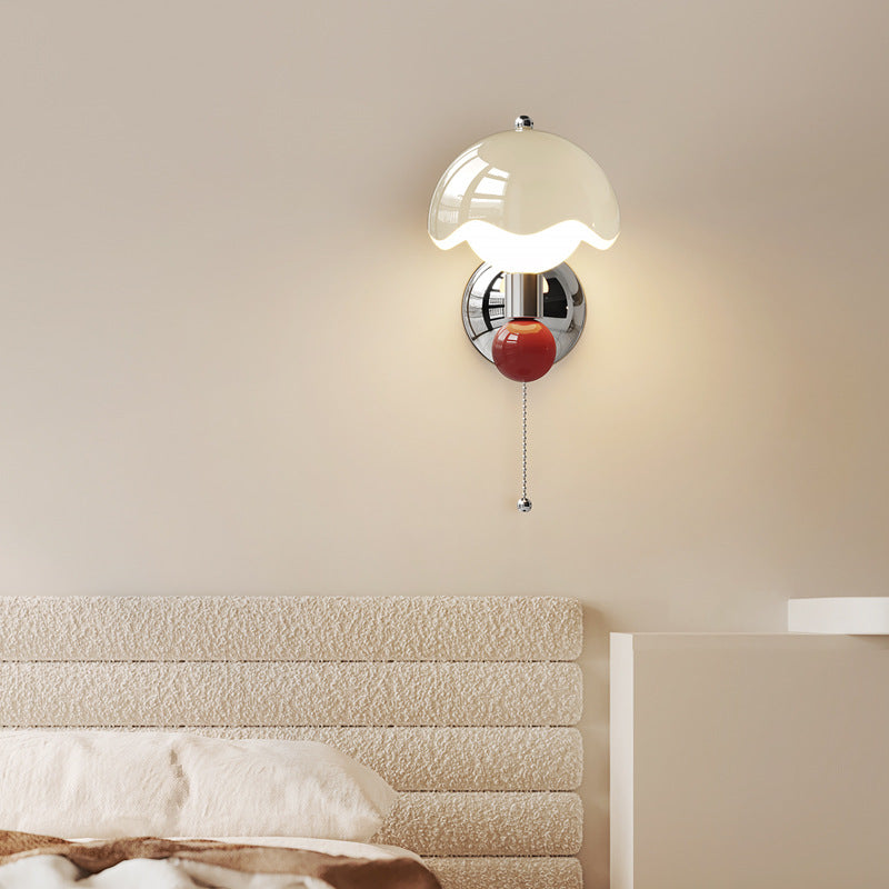 Zeitgenössische nordische Eisen PE runde Kugel LED Wandleuchte für Esszimmer 