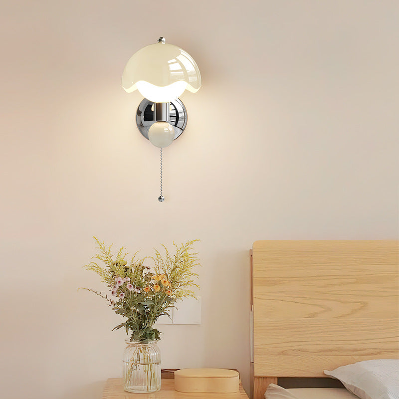 Zeitgenössische nordische Eisen PE runde Kugel LED Wandleuchte für Esszimmer 