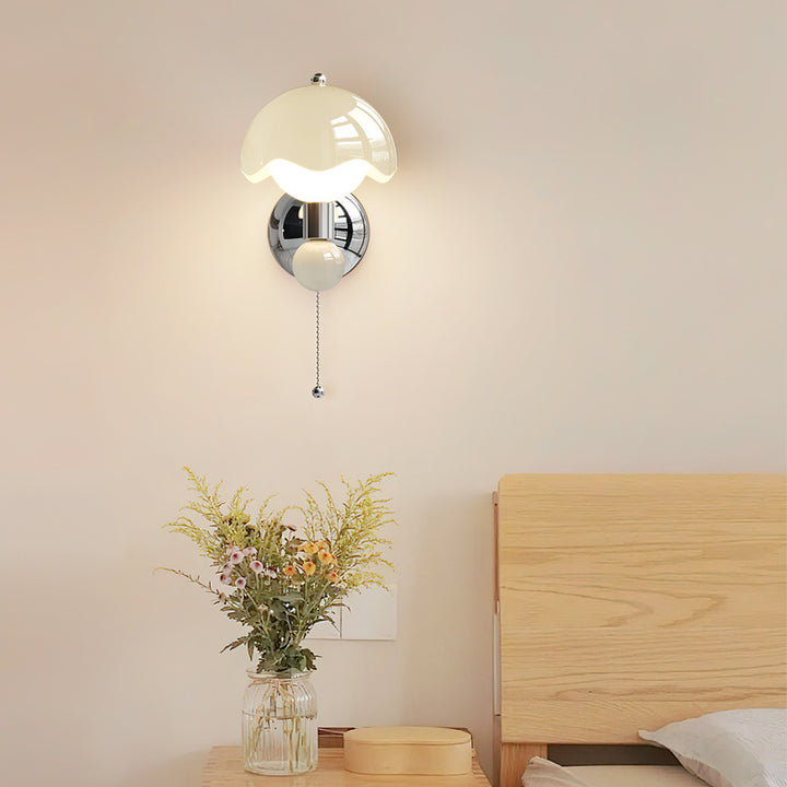 Zeitgenössische nordische Eisen PE runde Kugel LED Wandleuchte für Esszimmer 