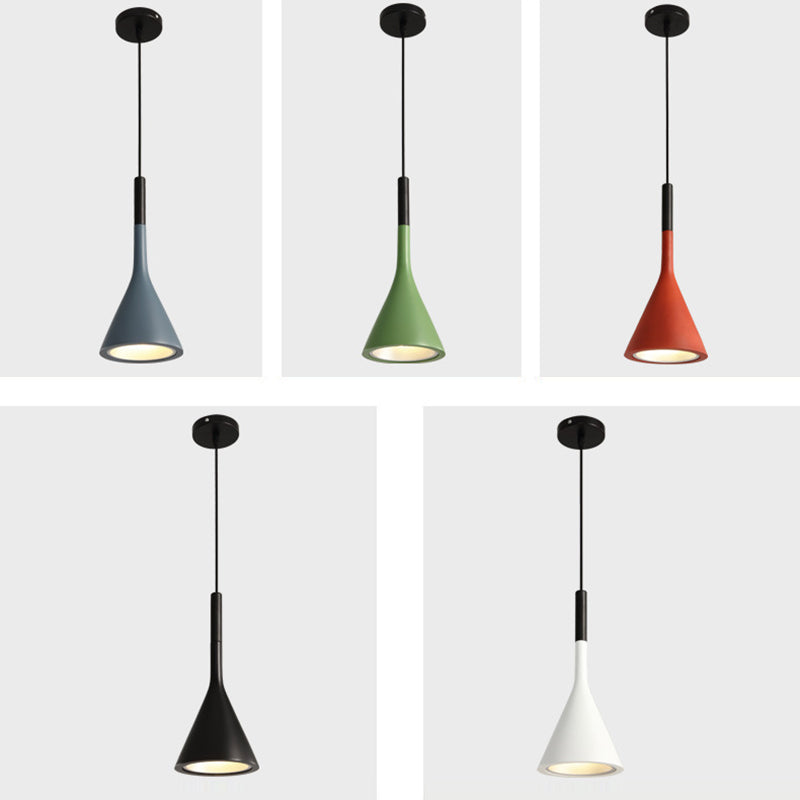 Zeitgenössische nordische Hardware-Harz-Kegelschirm 1-Licht-Pendelleuchte für das Wohnzimmer 