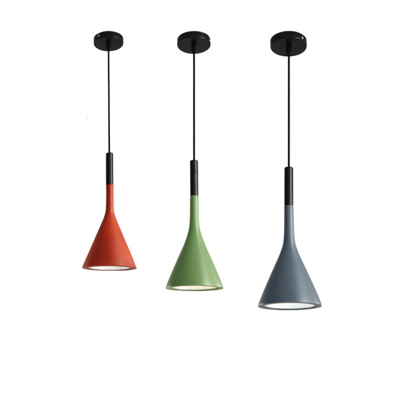 Zeitgenössische nordische Hardware-Harz-Kegelschirm 1-Licht-Pendelleuchte für das Wohnzimmer 