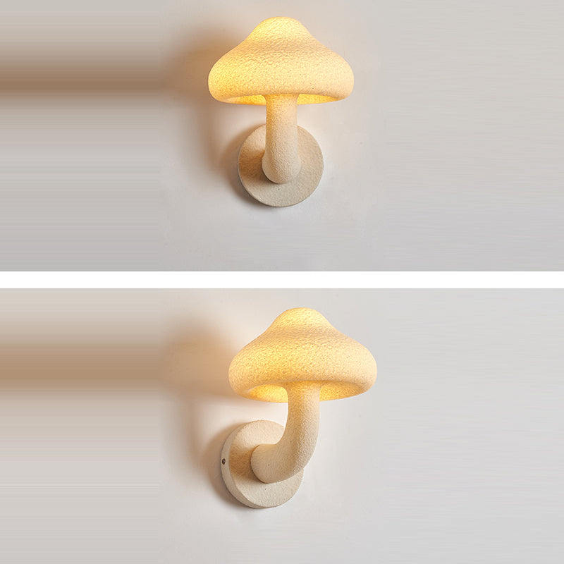 Applique murale 1 lumière en résine créative contemporaine avec abat-jour champignon en matériel pour le salon 