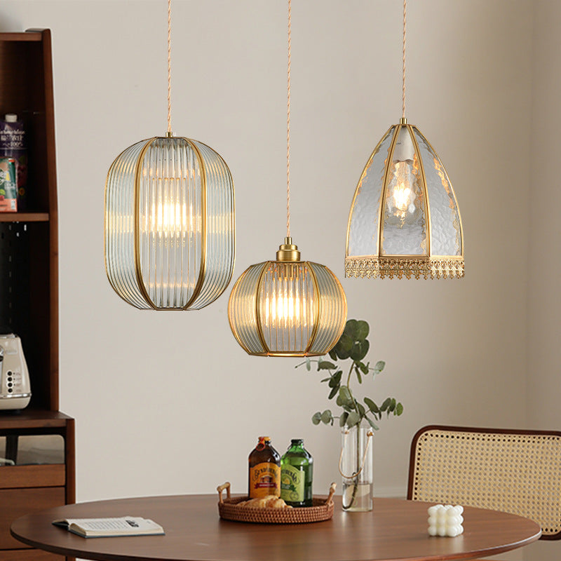 Zeitgenössische Luxus-Pendelleuchte mit vertikal gemustertem Glas, rundem Schirm und Kupfer, 1-Licht für Wohnzimmer 