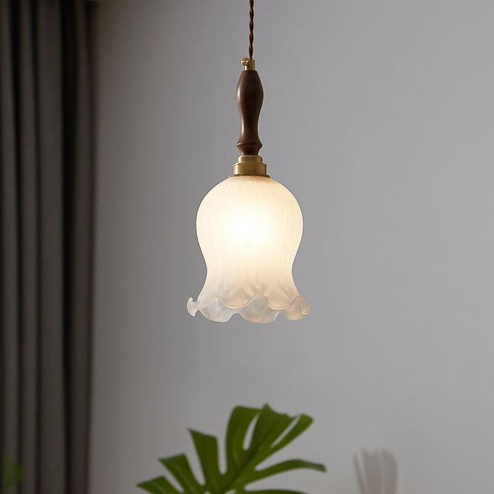 Suspension lumineuse contemporaine rétro en bois massif avec abat-jour en verre pour salle à manger 