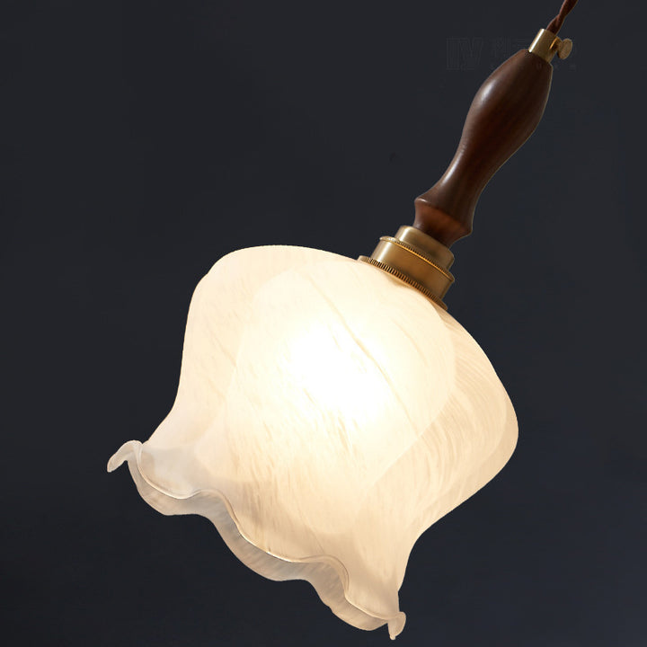 Suspension lumineuse contemporaine rétro en bois massif avec abat-jour en verre pour salle à manger 