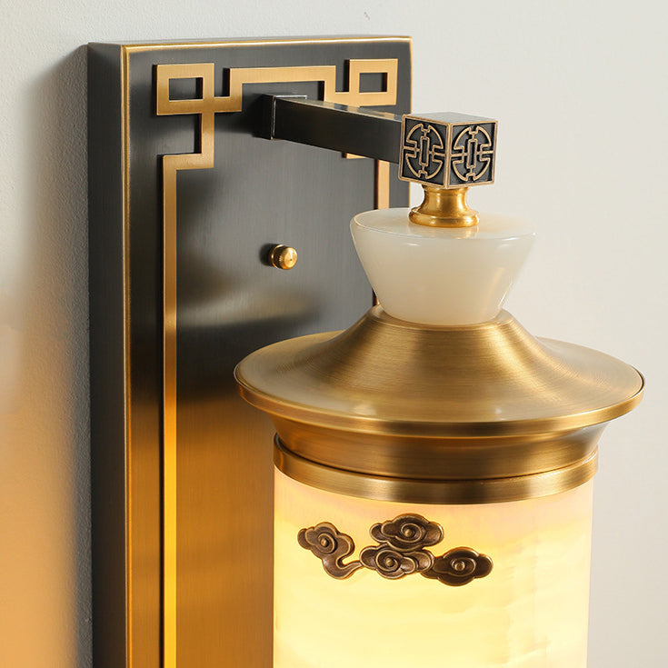 Traditionelle chinesische Messing-Naturjade-Zylinder-LED-Wandleuchte für Wohnzimmer 