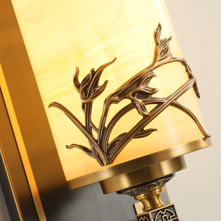 Traditionelle chinesische Messing-Naturjade-Zylinder-LED-Wandleuchte für Wohnzimmer 