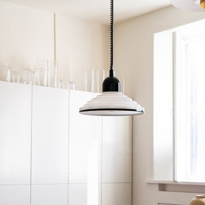 Traditioneller französischer gewellter Glasschirm Kegel 1-Licht Pendelleuchte für Wohnzimmer 