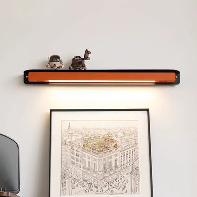 Moderne minimalistische Wandlampe aus Eisen und Acryl mit gerader Linie und LED für das Schlafzimmer 