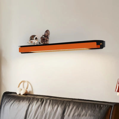 Moderne minimalistische Wandlampe aus Eisen und Acryl mit gerader Linie und LED für das Schlafzimmer 