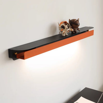 Moderne minimalistische Wandlampe aus Eisen und Acryl mit gerader Linie und LED für das Schlafzimmer 