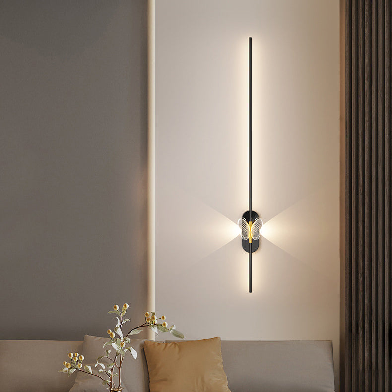 Moderne minimalistische Eisen-Aluminium-LED-Wandleuchte mit geraden Linien für das Schlafzimmer 