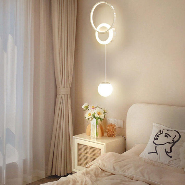 مصباح حائط LED على شكل حلقة دائرية هندسية من الحديد الأكريليكي الإسكندنافي المعاصر لغرفة النوم 