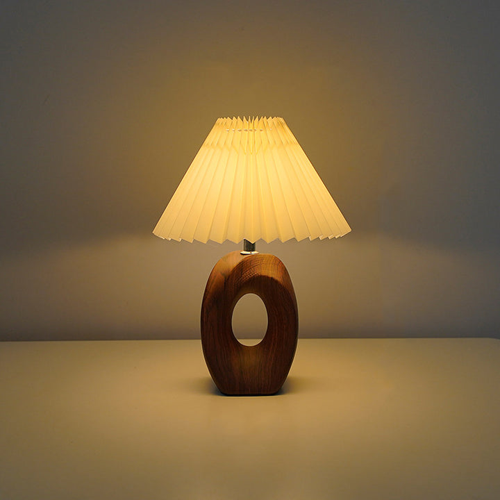 Traditionelle japanische plissierte Stoffschirm Holzmaserung Keramikbasis USB LED Tischlampe für den Nachttisch 