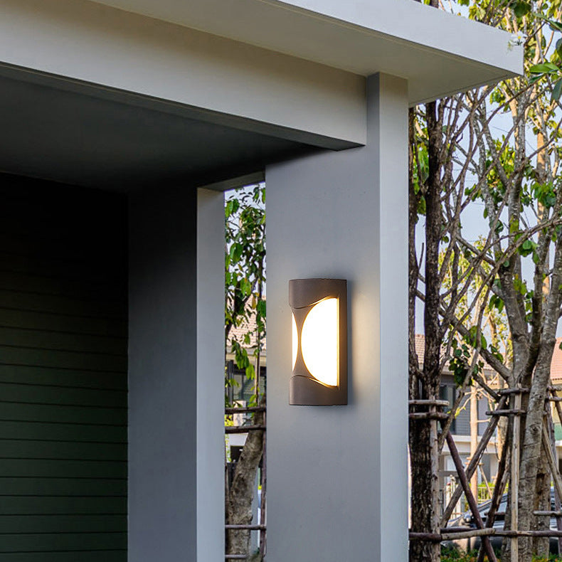 Zeitgenössische industrielle Aluminium-Acryl-Halbkreis-LED-Außenwandleuchte für den Garten 