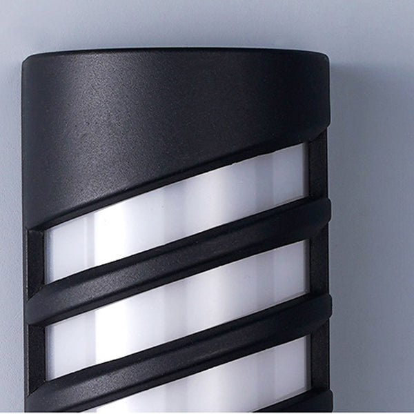 Zeitgenössische industrielle Aluminium-Acryl-Halbkreis-LED-Außenwandleuchte für den Garten 