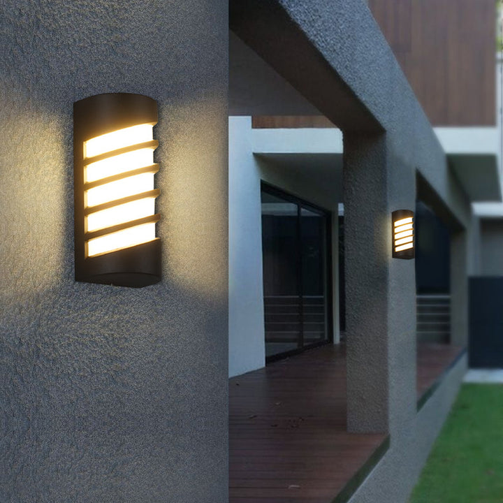Lampe murale extérieure LED en demi-cercle en acrylique et aluminium industriel contemporain pour jardin 