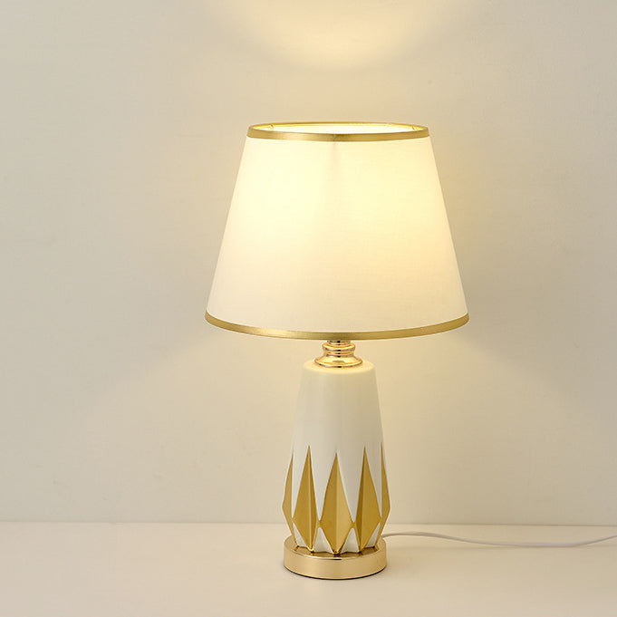 Contemporary Luxury Fabric Round Shade Ceramic Alloy 1-Light Table Lamp For Bedroom