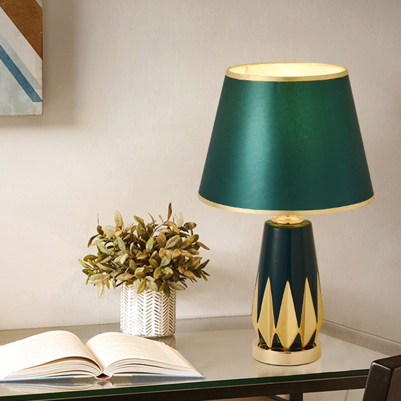 Contemporary Luxury Fabric Round Shade Ceramic Alloy 1-Light Table Lamp For Bedroom