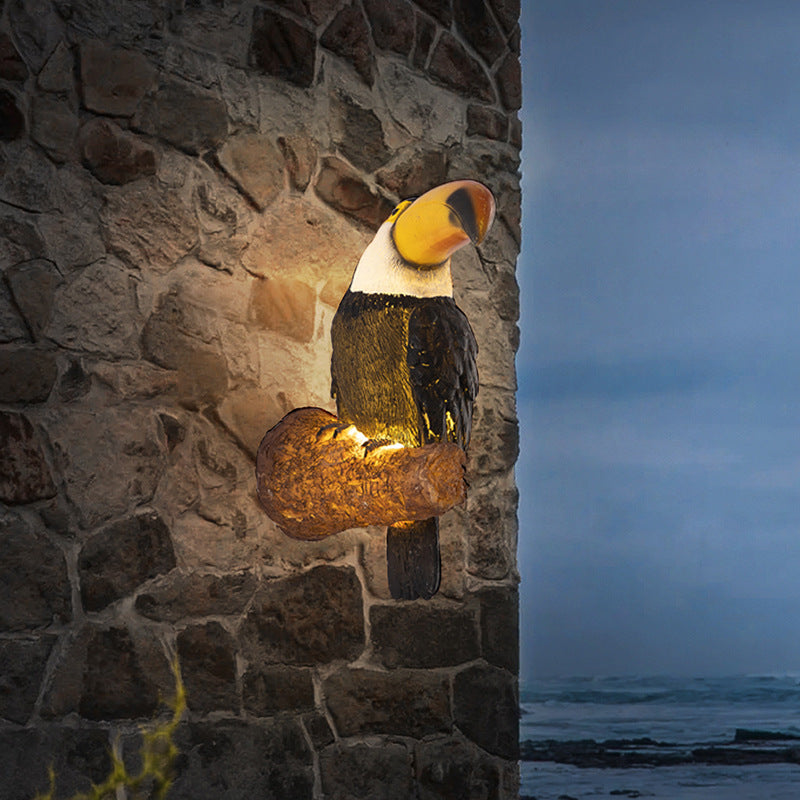 Contemporary Creative Resin Imitation Animal Toucan Owl Waterproof LED Wall Sconce Lamp For Outdoor Patio