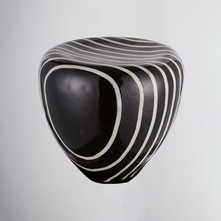 Contemporary Simplicity Solar Resin Simulation Striped Stone LED Outdoor Light For Garden