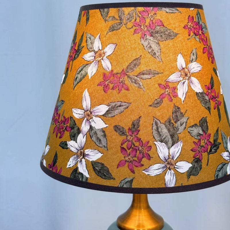 Traditional European Ceramic Hardware Base Fabric Shade 1-Light Table Lamp For Bedroom