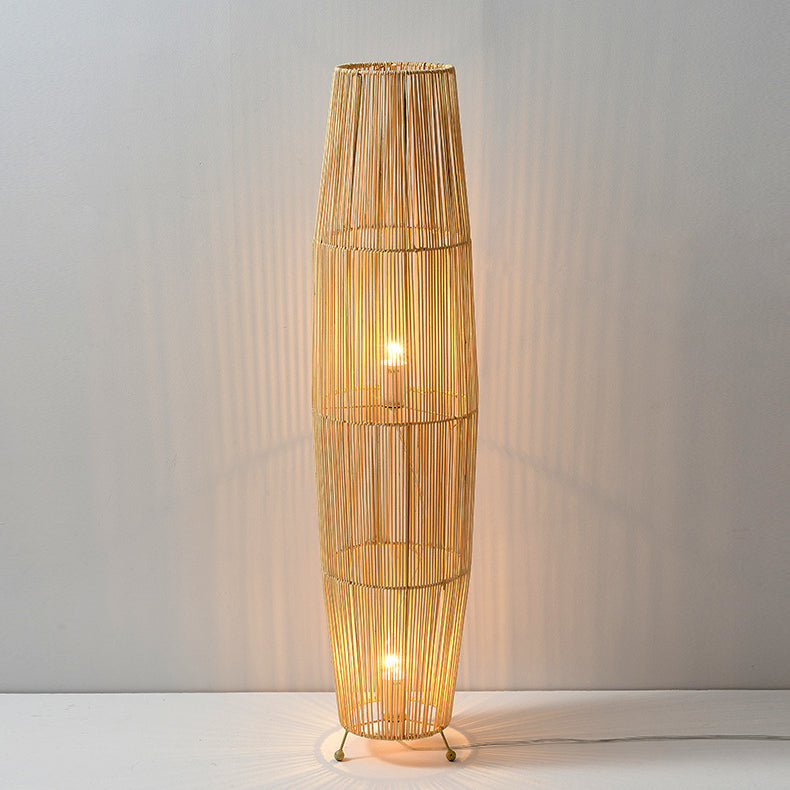 Lámpara de pie tradicional japonesa de tejido de ratán calado con columna de 2 luces para sala de estar 