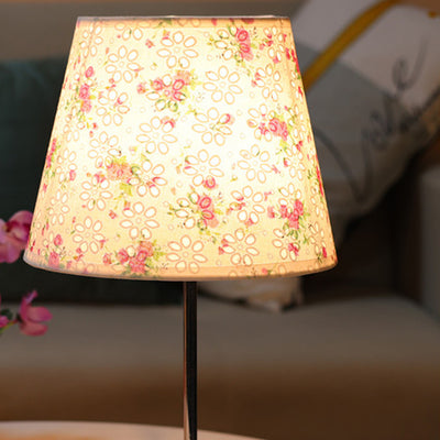 Lampe de table 1 lumière en bois massif avec abat-jour rond en tissu de simplicité moderne pour chambre 
