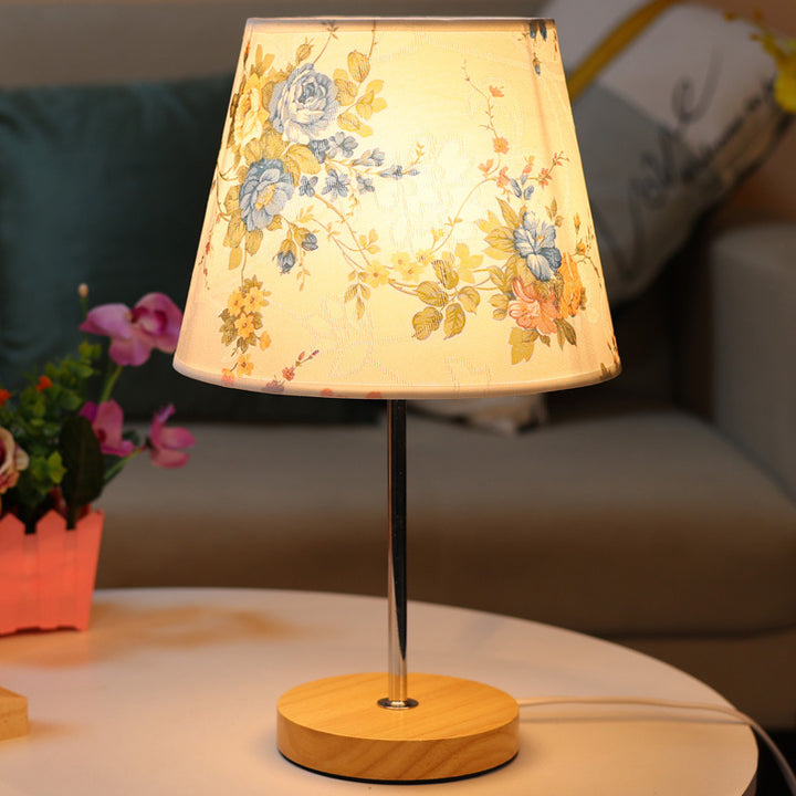 Moderne Einfachheit Stoff Rundschirm Massivholz 1-Licht Tischlampe für das Schlafzimmer 