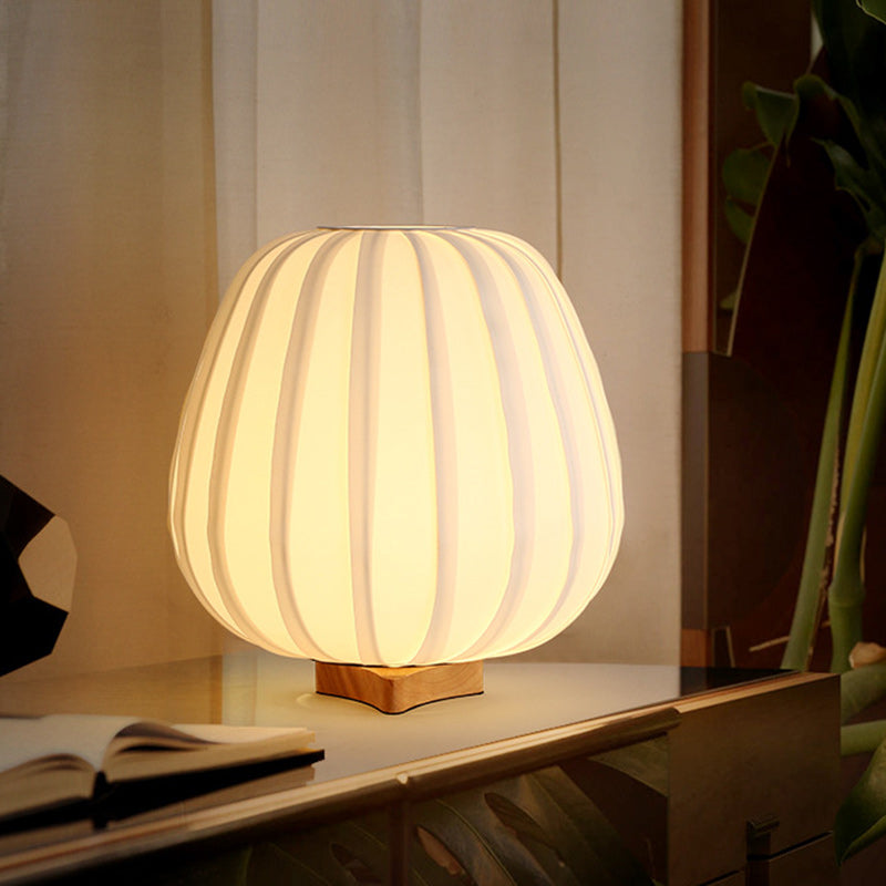 Lámpara de Mesa de 1 Luz de Madera Maciza con Jaula Redonda de Tela Japonesa Tradicional para Dormitorio 