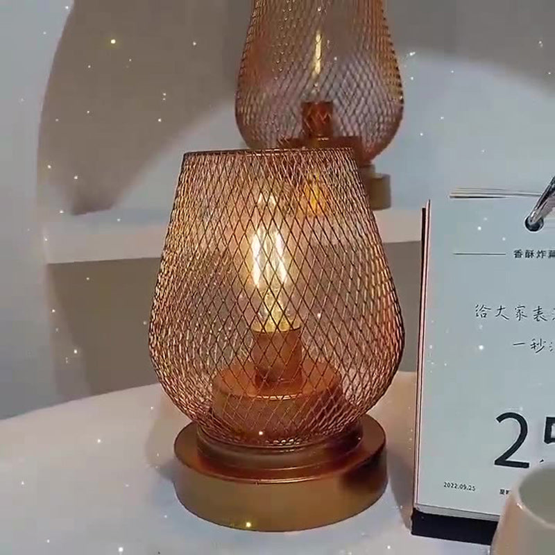 Zeitgenössische Einfachheit Rose Eisen Mesh Cup Shade LED Tischlampe für das Schlafzimmer 
