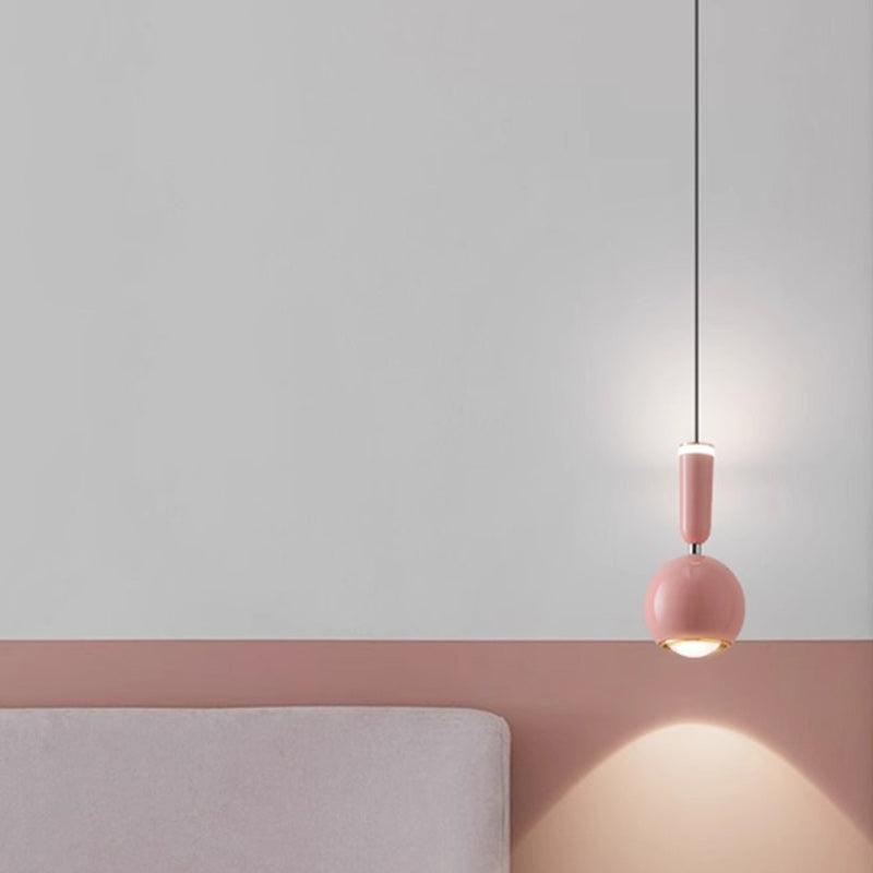 Zeitgenössische nordische Aluminium-Acryl-Rundkugel-LED-Pendelleuchte für das Schlafzimmer 