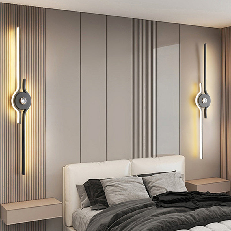Moderne minimalistische Aluminium-Eisen-Langstreifen-LED-Wandleuchte für das Wohnzimmer 
