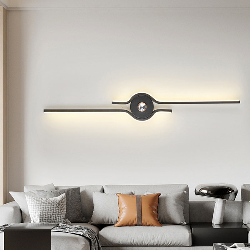 Moderne minimalistische Aluminium-Eisen-Langstreifen-LED-Wandleuchte für das Wohnzimmer 