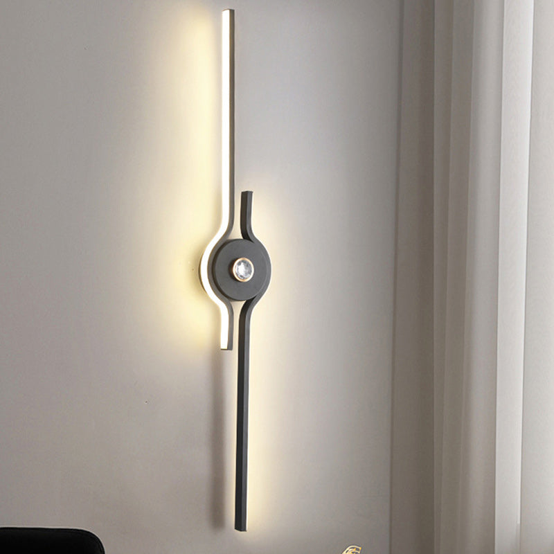 Moderne minimalistische Aluminium-Eisen-Langstreifen-LED-Wandleuchte für das Wohnzimmer 