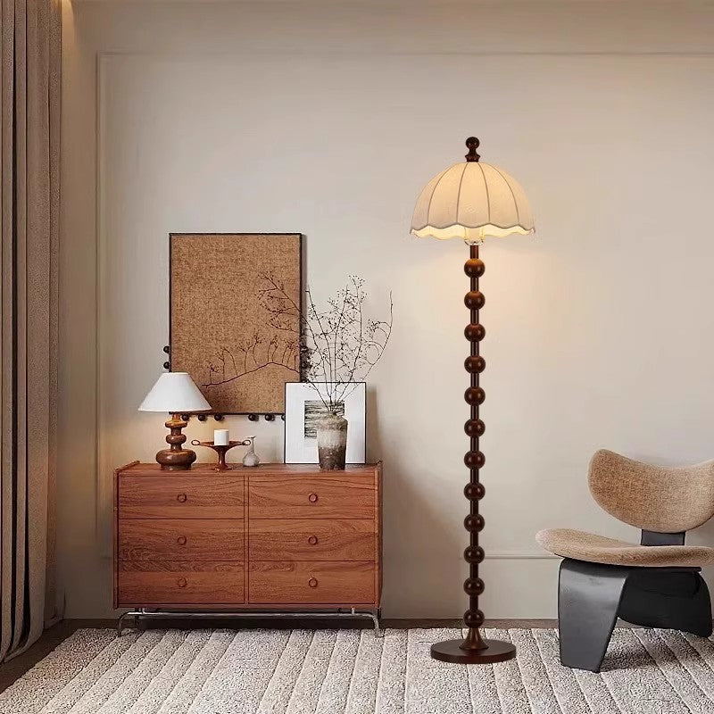 Traditionelle japanische Zylinder-Stehlampe mit Rattan-Flechtwerk und einem Licht für das Wohnzimmer 
