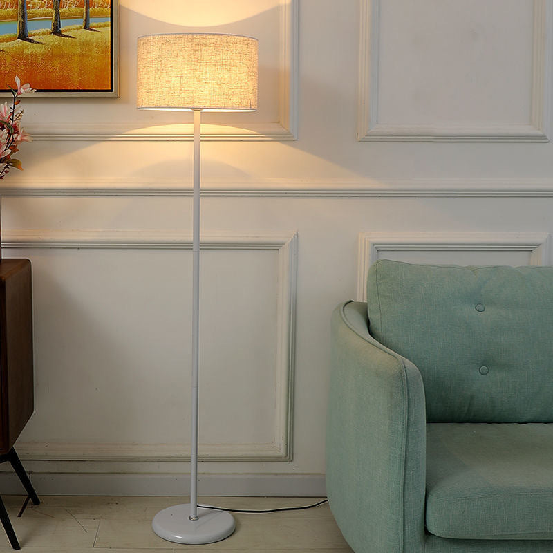 Lampe de sol contemporaine en fer avec abat-jour en tissu cylindrique à 1 lumière pour le salon 