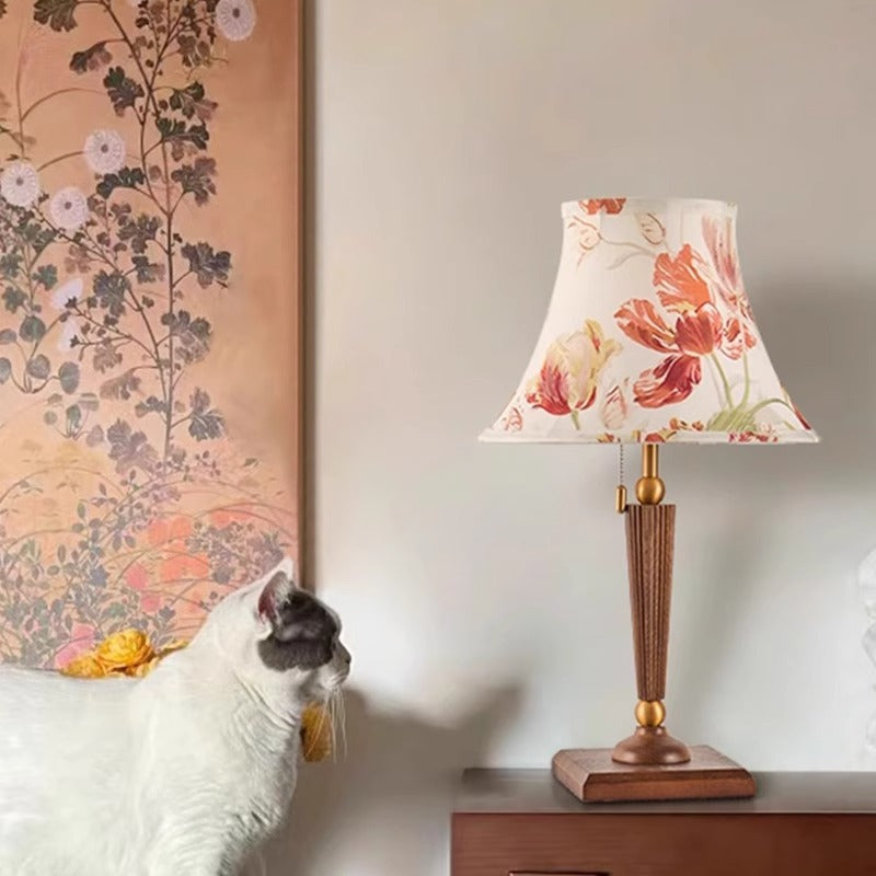Traditional French Printed Round Fabric Shade Solid Wood Base 1-Light Table Lamp For Home Office