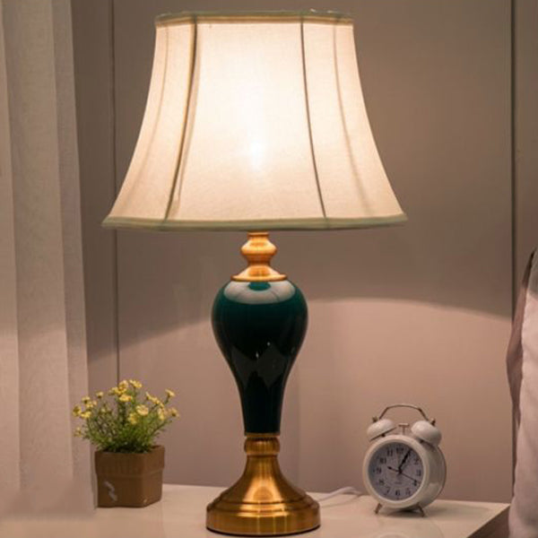 Traditional Chinese Fabric Round Shade Ceramic Vase Base 1-Light Table Lamp For Bedroom